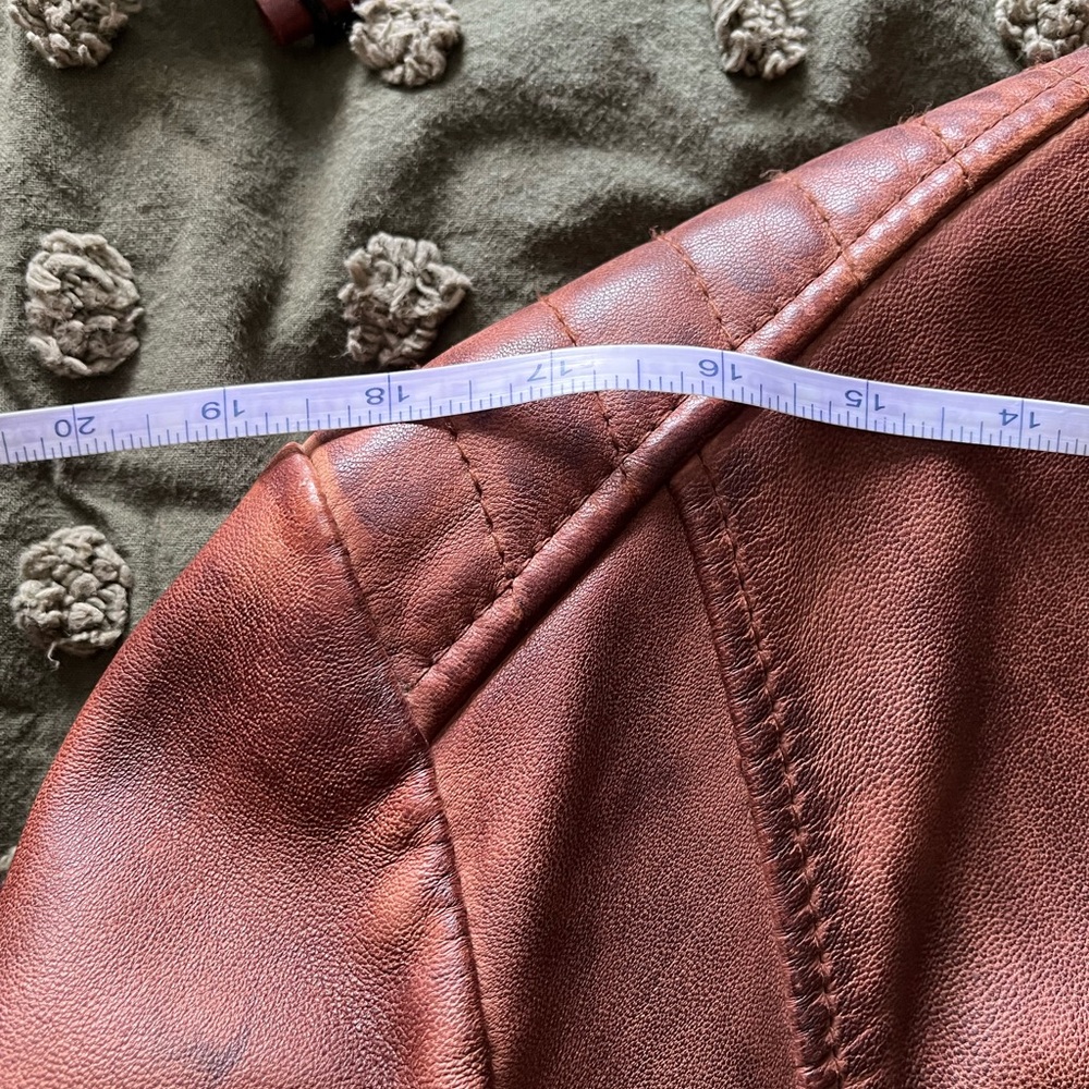 Men's Distressed Leather Jacket - Picture 11 of 13